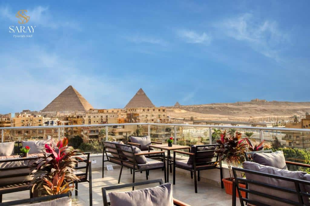 Saray Pyramids & Museum Cario Holiday Tour image 4