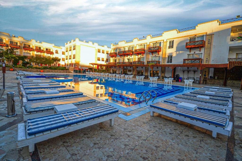 Falcon Naama Star Sharm El Sheikh Holiday Package image 5