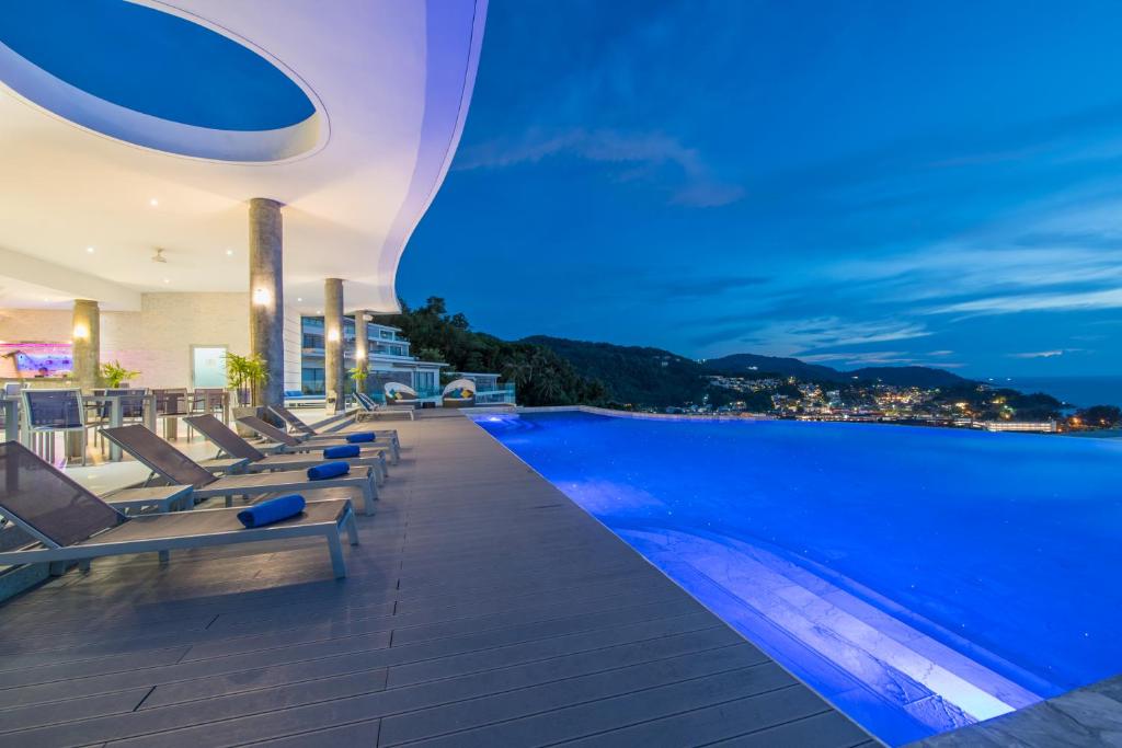 The View Phuket 4 Star Holiday Package image 5