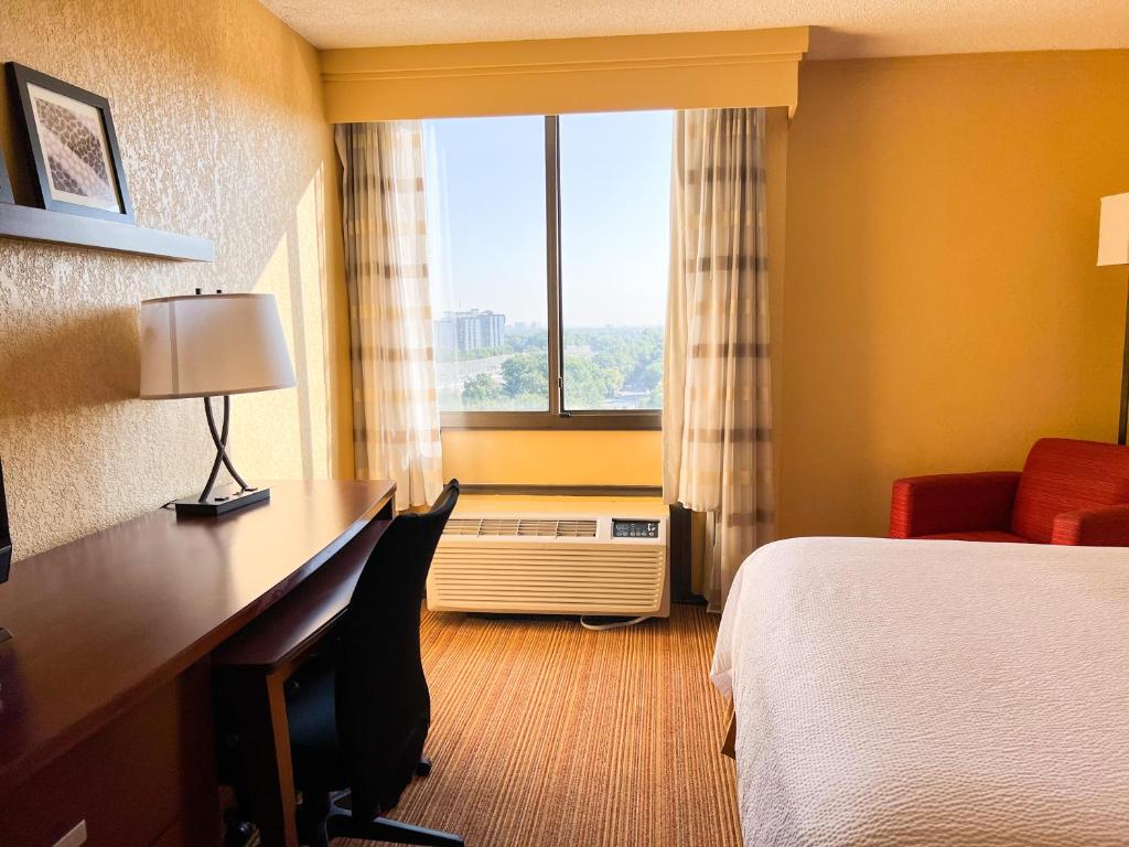 Courtyard Alexendria Pentagon Washington Holiday Package image 3
