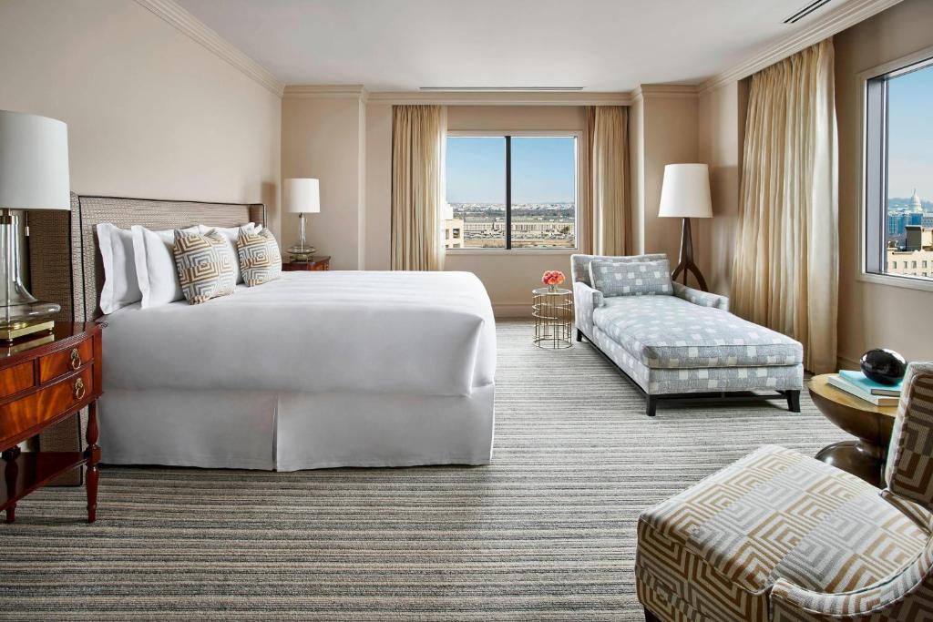 The Ritz Carlton, Pentagon City Washington Holiday Tour image 6