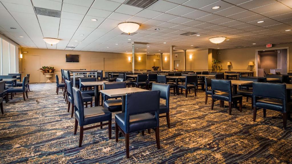 Washington Best Western Pentagon Holiday Tour image 4