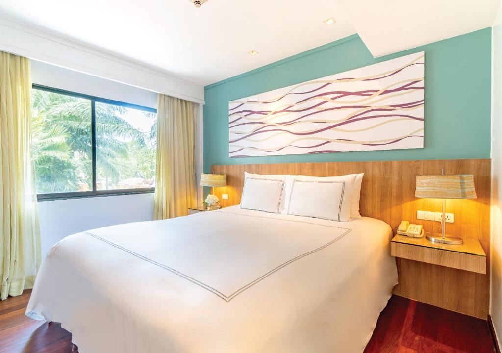 Phuket Radisson Resort and Suites Holiday Package image 2
