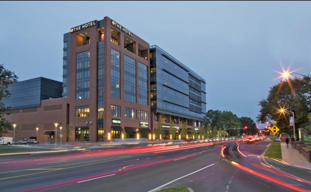 Washington The University of Maryland Holiday Package image 6