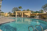 La Quinta Inn & Suites Los Angeles Holiday Package image 1