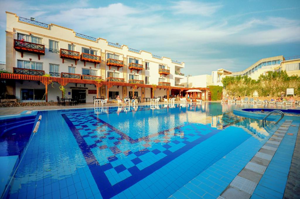 Falcon Naama Star Sharm El Sheikh Holiday Package image 4