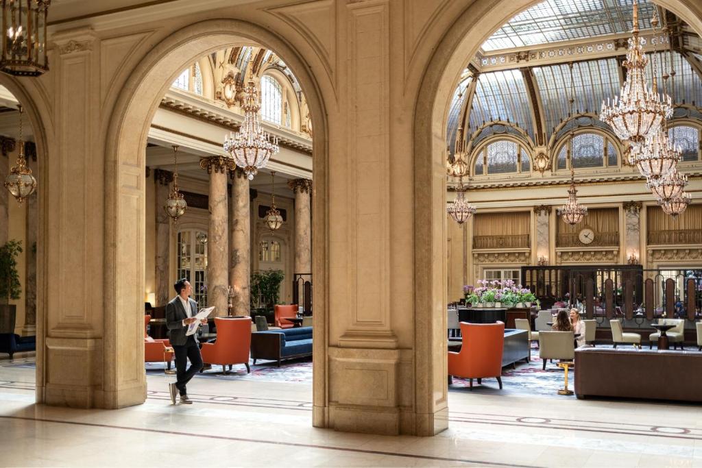 Palace Hotel San Francisco Holiday Tour image 2