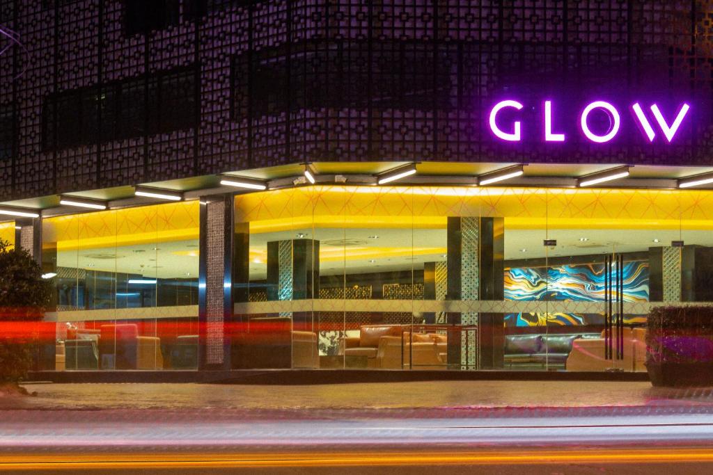 4 Star Glow Pattaya Holiday Package image 4