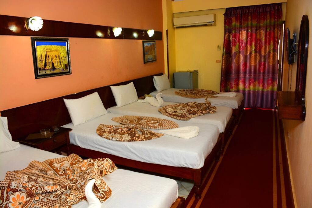 Cheapest Luxor Shady Holiday Package image 3