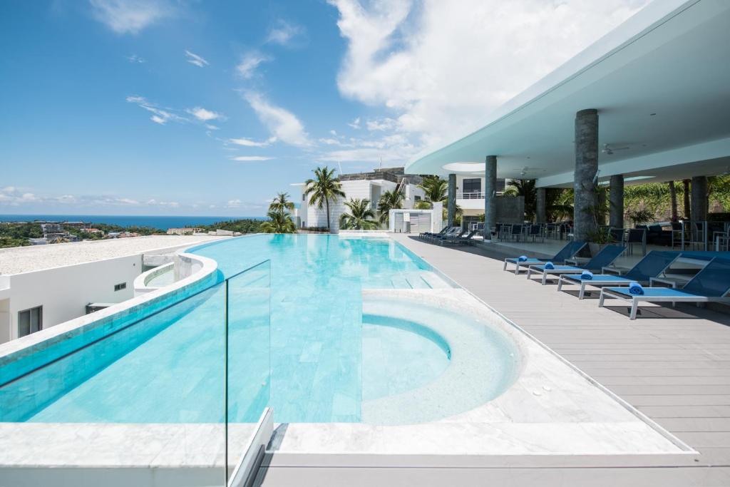 The View Phuket 4 Star Holiday Package image 4