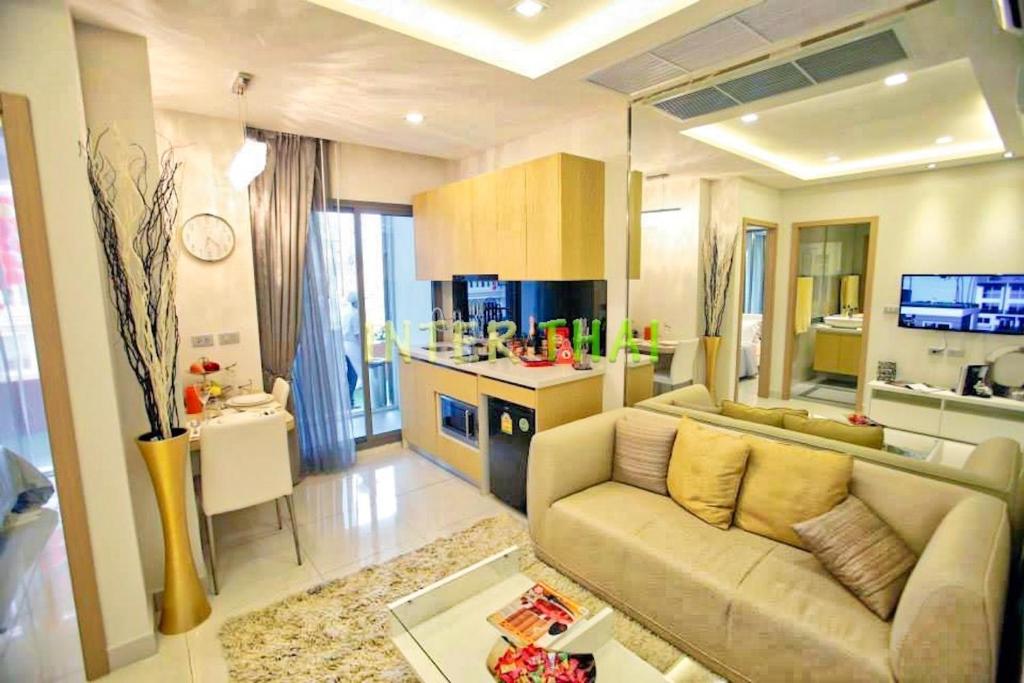 Arcadia Beach Resort Pattaya Holiday Package image 5