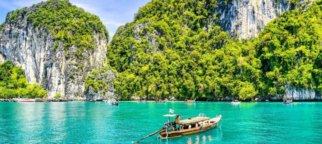 Radisson Resort and Suites Phuket Holiday Package