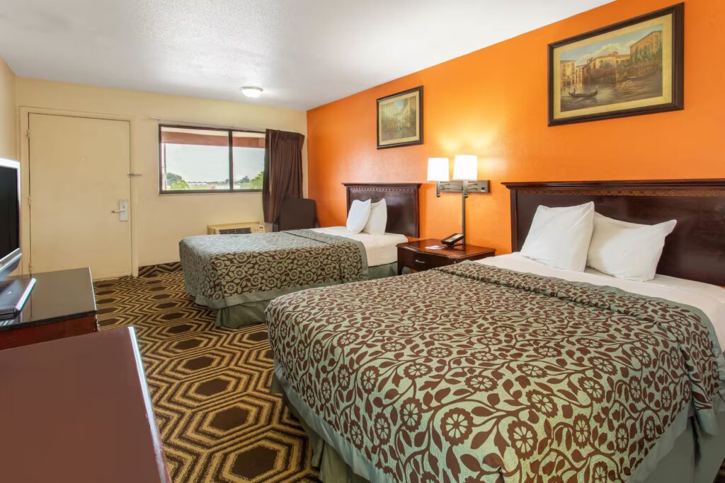 Travelodge By Wyndham South Holland Chicago Holiday Tour image 3