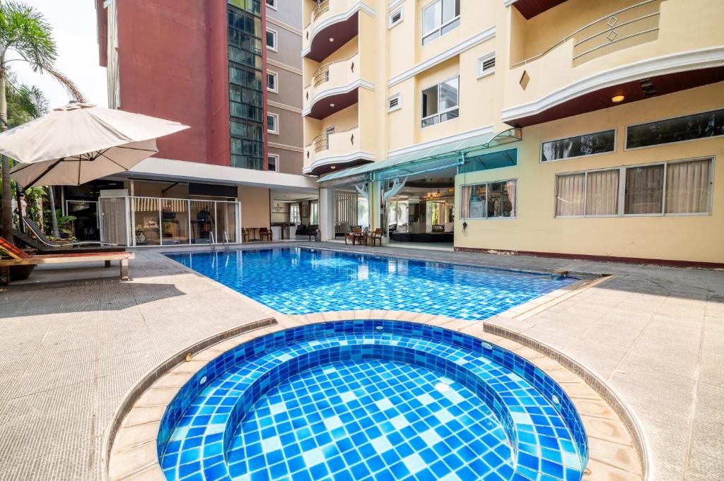 J A Villa Pattaya Holiday Package image 5