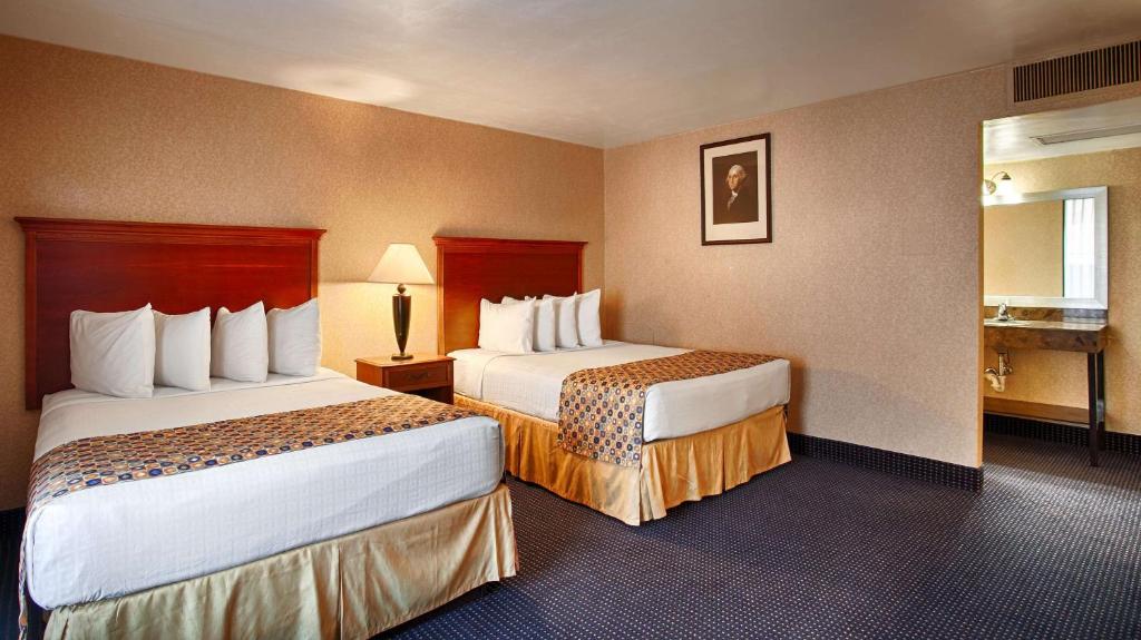 Washington Best Western Pentagon Holiday Tour image 6